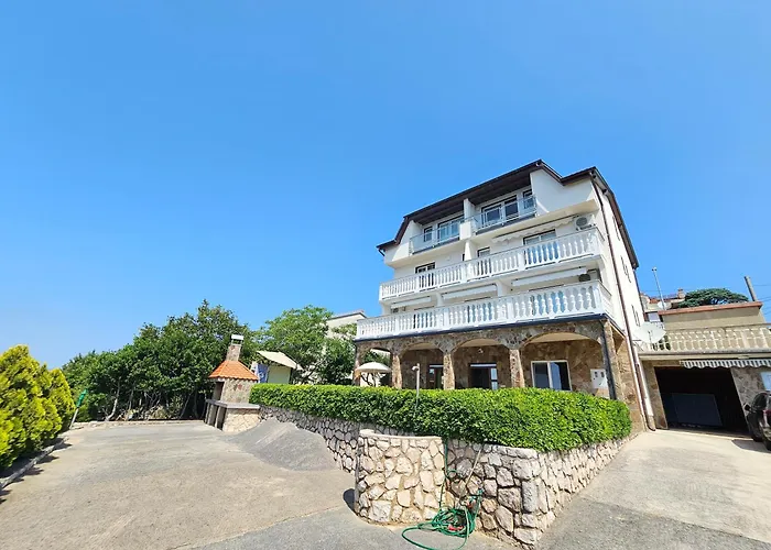 Апартаменты Anita 2 150m From The