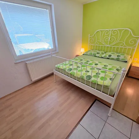 Anita 2 150m From The Apartamento *