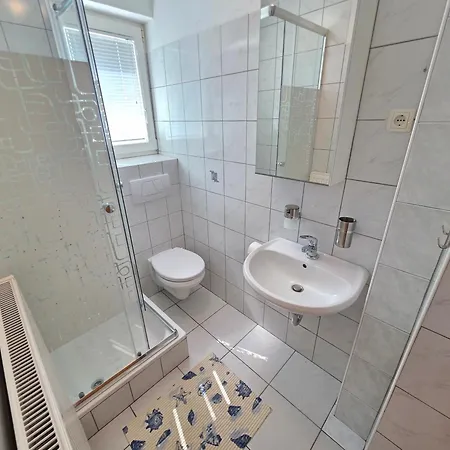 Anita 2 150m From The Novi Vinodolski